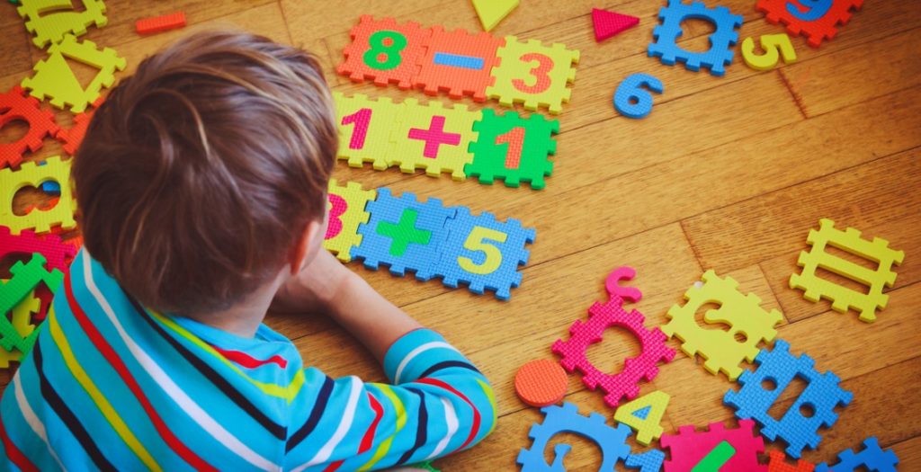 como escolher brinquedos educativos de 6 a 8 anos
