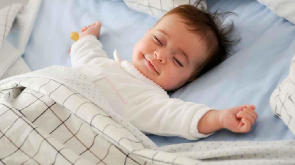 bebê dormindo
