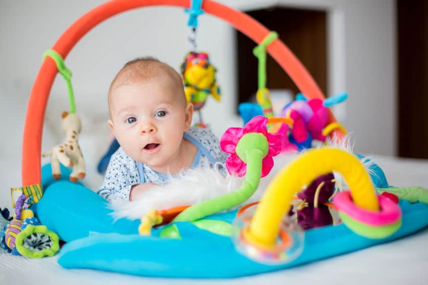 tapetes de atividades para bebês