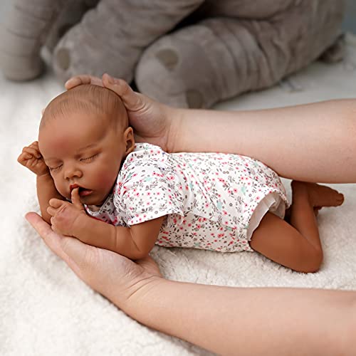 bebê reborn recém-nascido