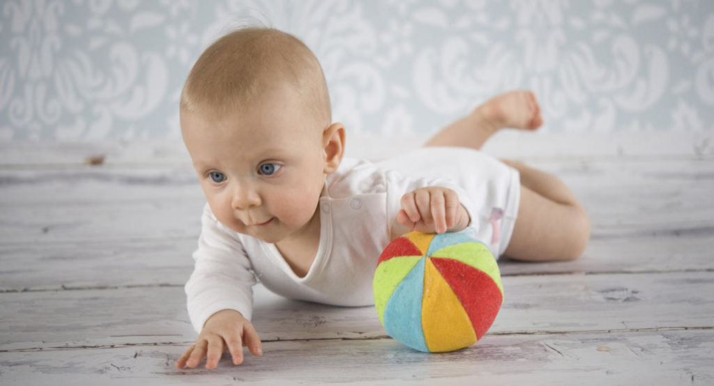 como escolher brinquedos educativos de 0 a 1 ano