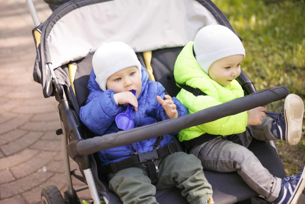 os melhores carrinhos de bebê para gêmeos