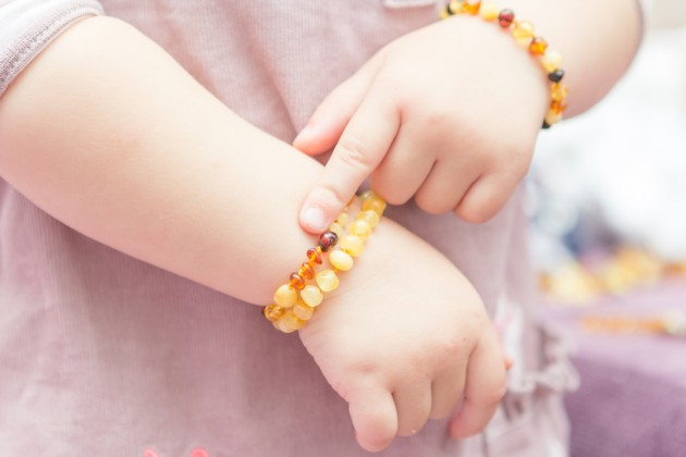 pulseira de âmbar